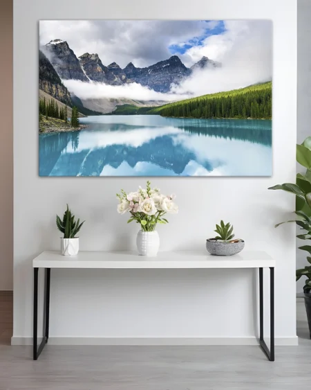 Lacul Moraine: Peisaj montan canadian