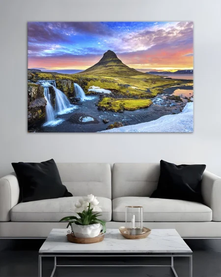 Muntele Kirkjufell și cascada
