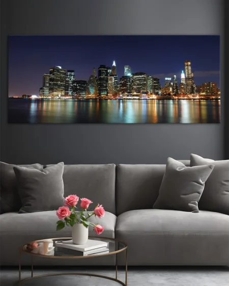 Panorama nocturnă a New York-ului