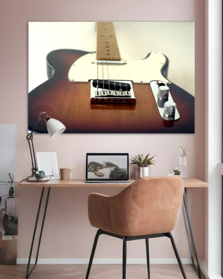 Note de artă – Tablou inspirat de chitara electrică retro